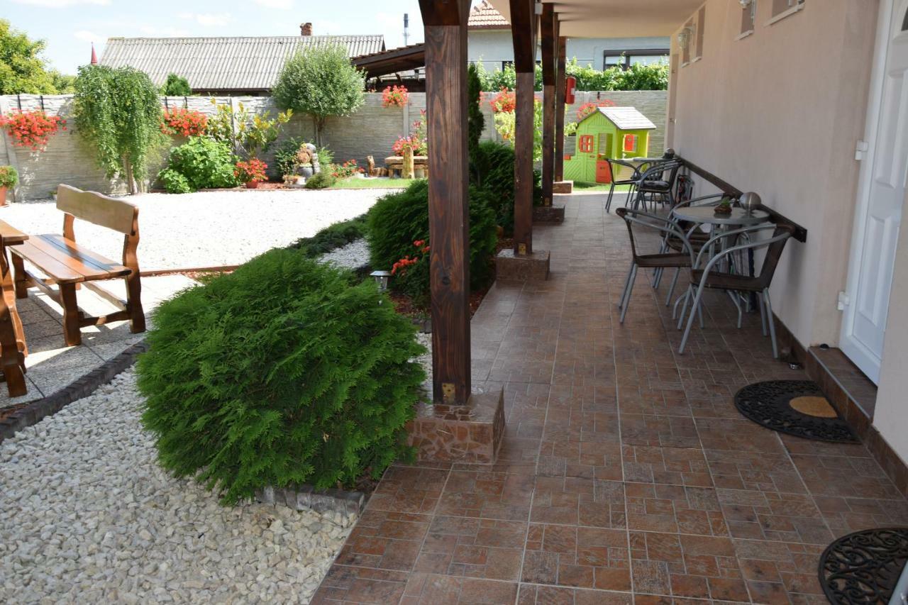 Belany Studios Veľký Meder Exterior foto