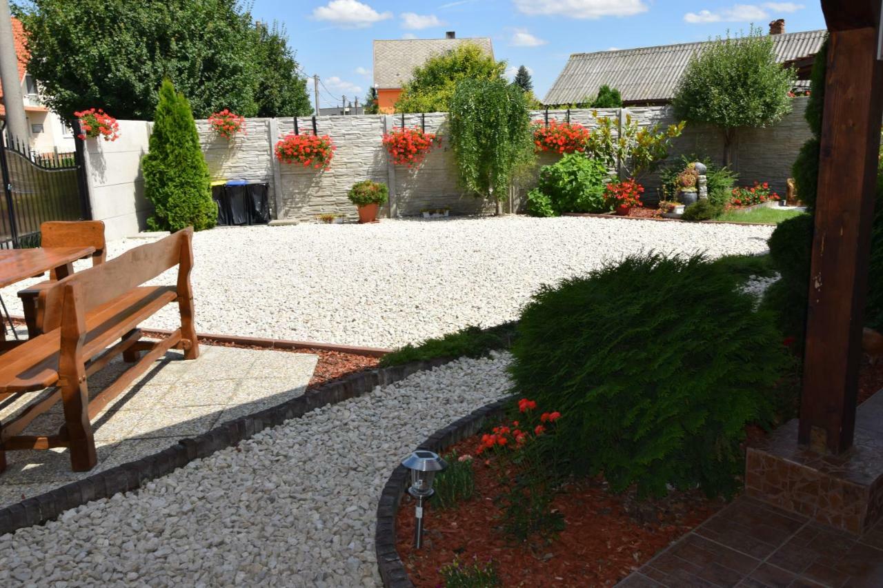 Belany Studios Veľký Meder Exterior foto